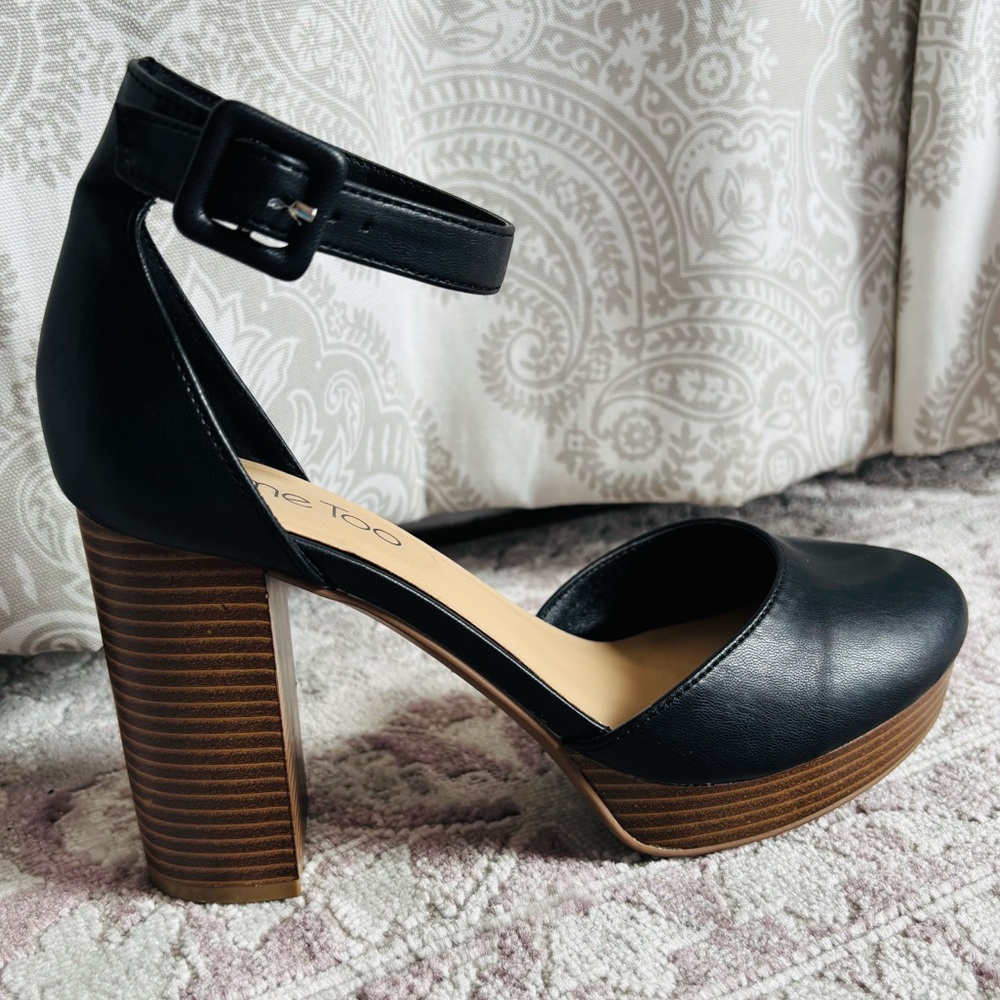 Wood chunky block Heels